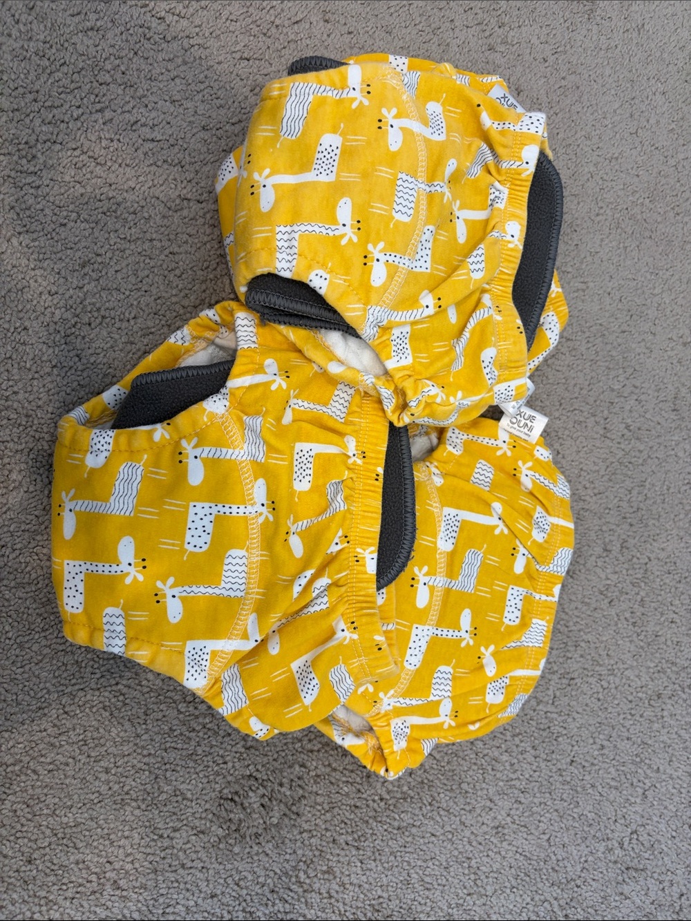 4 Cloth diapers with inserts for toddlers